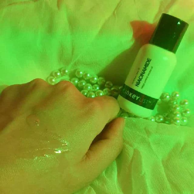 The Inkey List Niacinamide review photo by skincareme