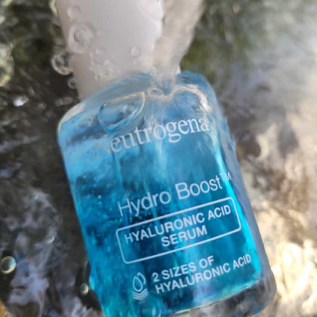 Neutrogena Hydro Boost Hyaluronic Acid Serum review photo by shivajourney