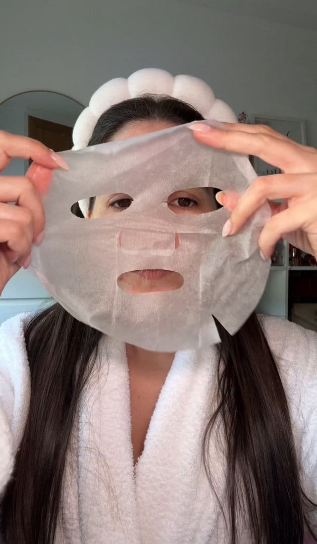 SKINFOOD Carrot Carotene Mask review photo by Iriatopsecret