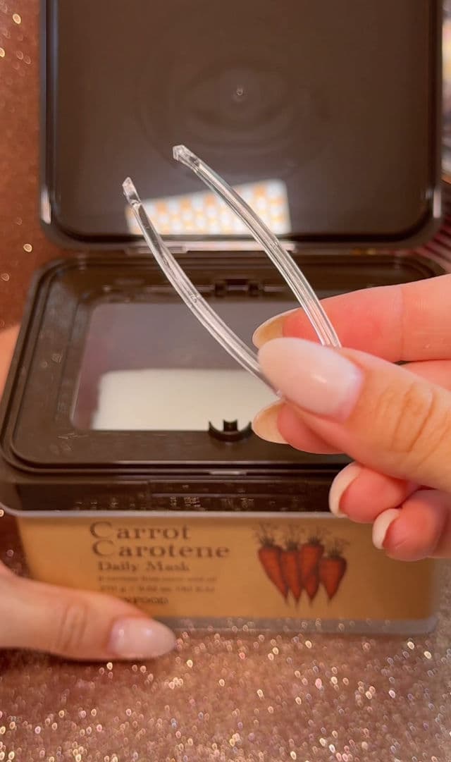 SKINFOOD Carrot Carotene Mask review photo by Iriatopsecret