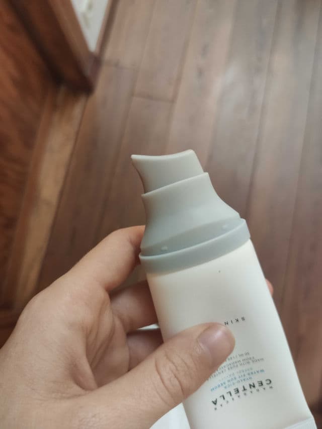 Madagascar Centella Hyalu-Cica Water-Fit Sun Serum SPF50+ PA++++ product review