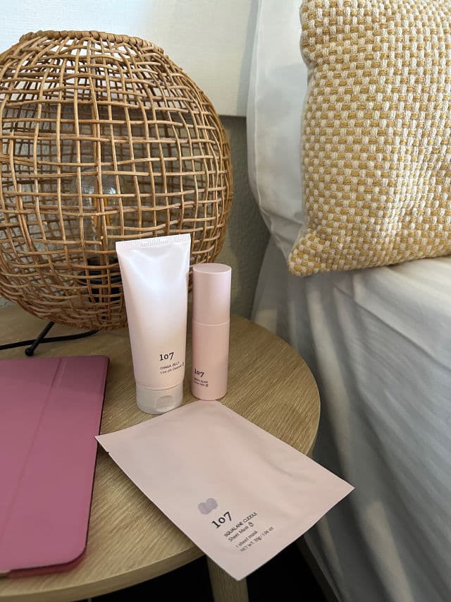 107 DEWY GLOW Serum Mist review photo by misscharlot