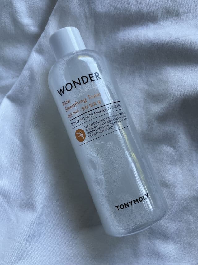 TONYMOLY Wonder Rice Smoothing Toner review photo by demispoilyourskin