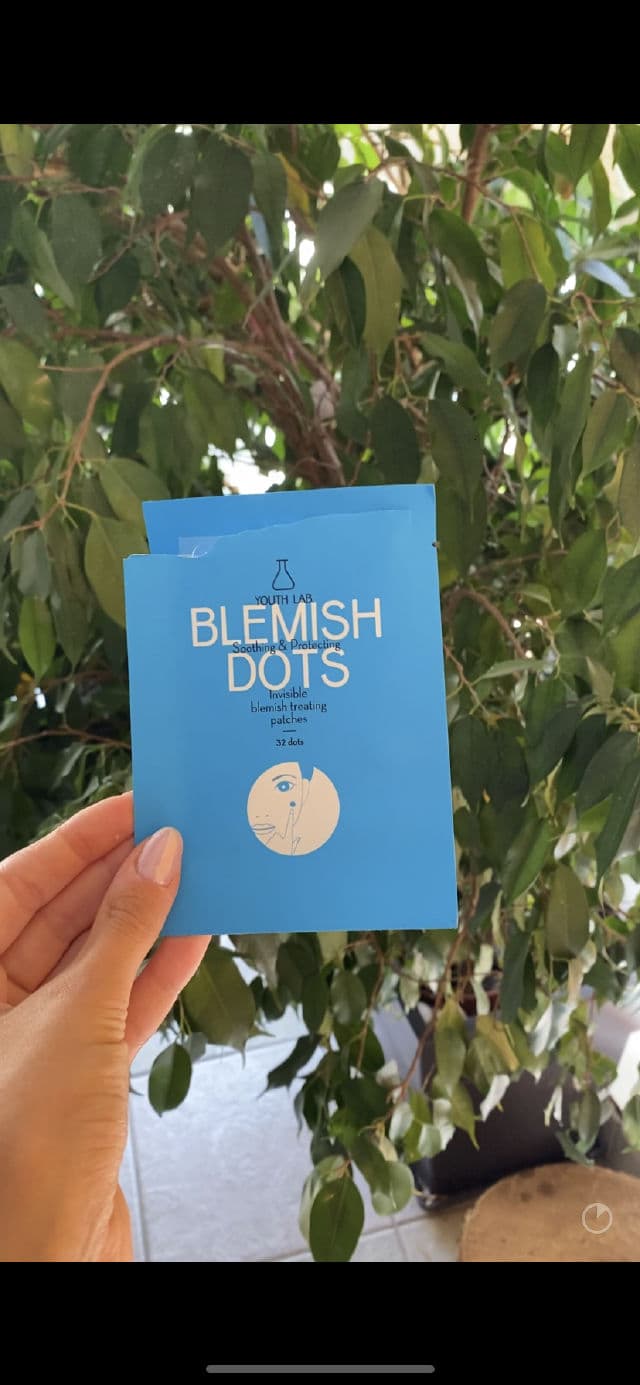 Youth Lab Blemish Dots review photo by SkintheDay