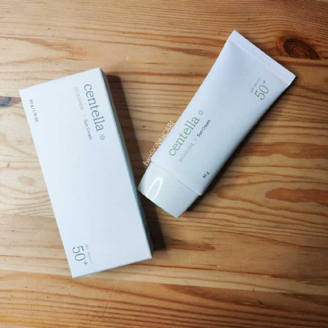 MIXSOON Centella Asiatica Sun Cream SPF 50+ PA++++  review photo by twoskintocare