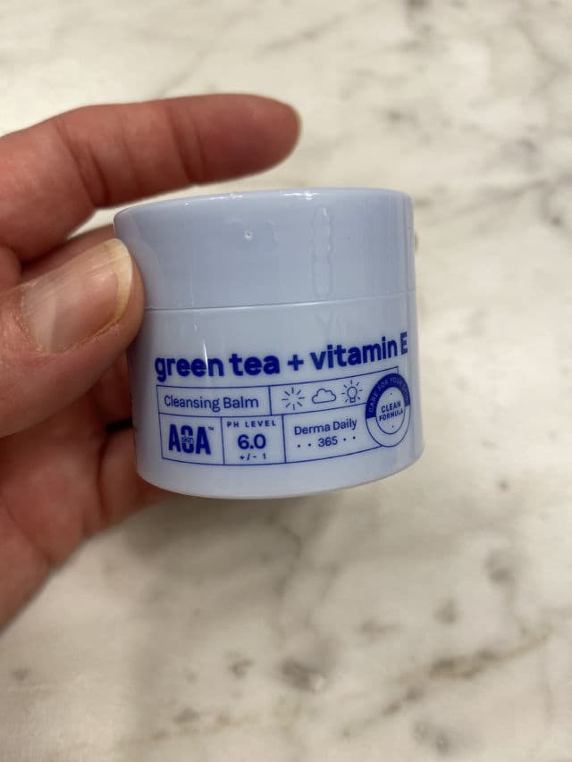 AOA Skin Green Tea + Vitamin E Cleansing Balm review photo by DanielleSkin27