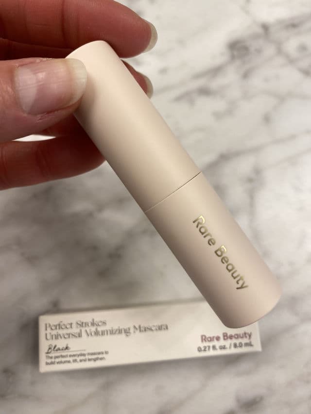 Perfect Strokes Universal Volumizing Mascara product review