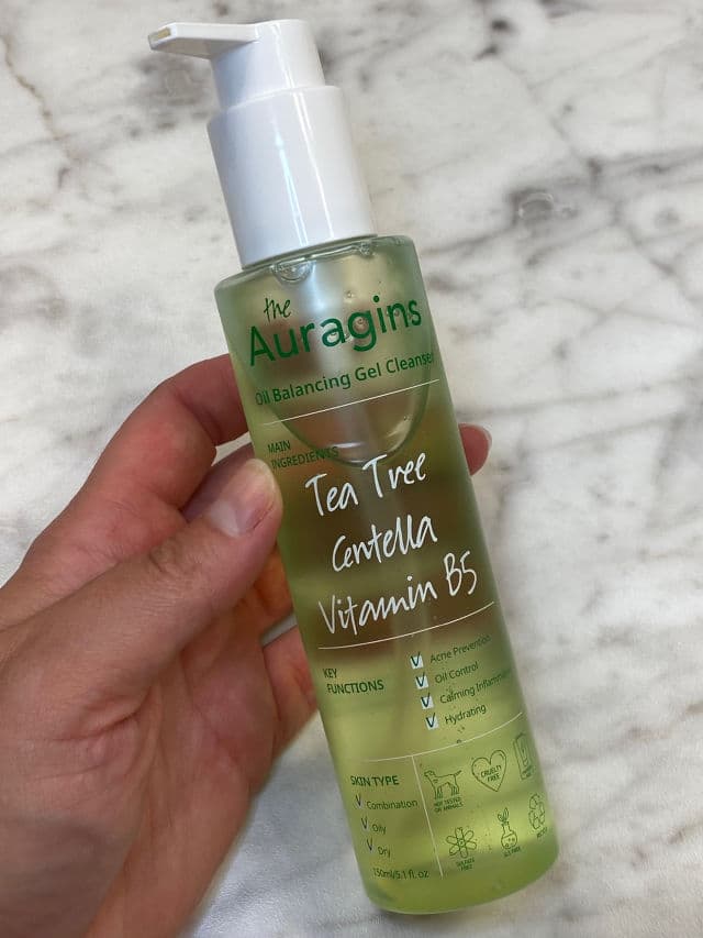 The Auragins Oil Balancing Gel Cleanser review photo by DanielleSkin27