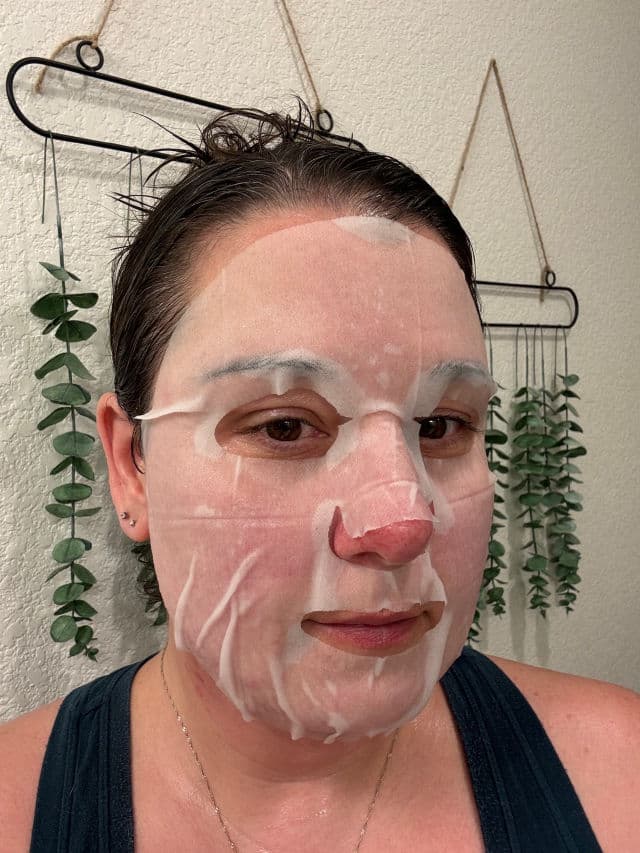 Glam Up Moisturizing Avocado Sheet Mask review photo by DanielleSkin27