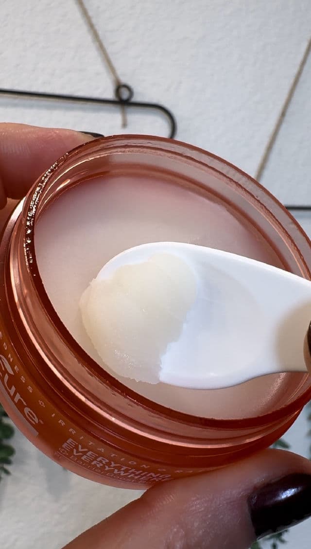 PROcure Everything Everywhere Balm review photo by DanielleSkin27