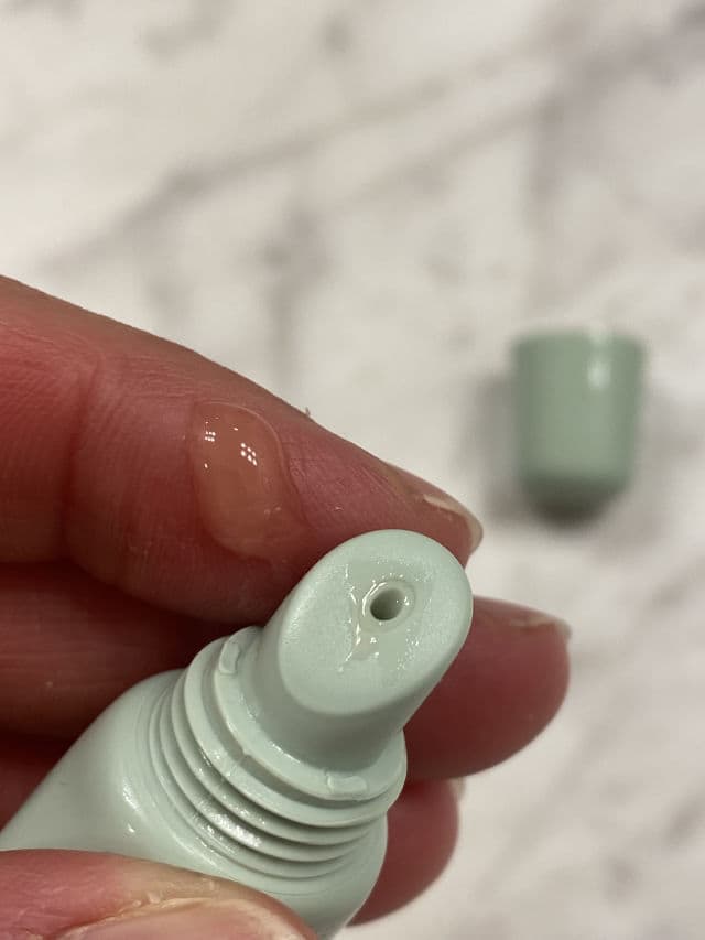 Clinique Superbalm Lip Treatment review photo by DanielleSkin27