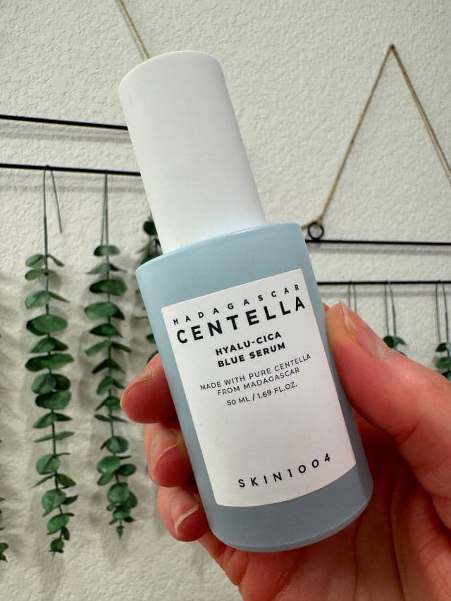 Madagascar Centella Hyalu-Cica Blue Serum product review
