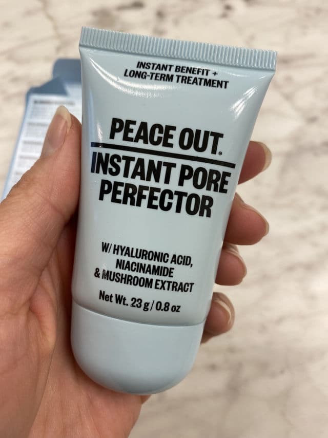Peace Out Instant Pore Perfector review photo by DanielleSkin27