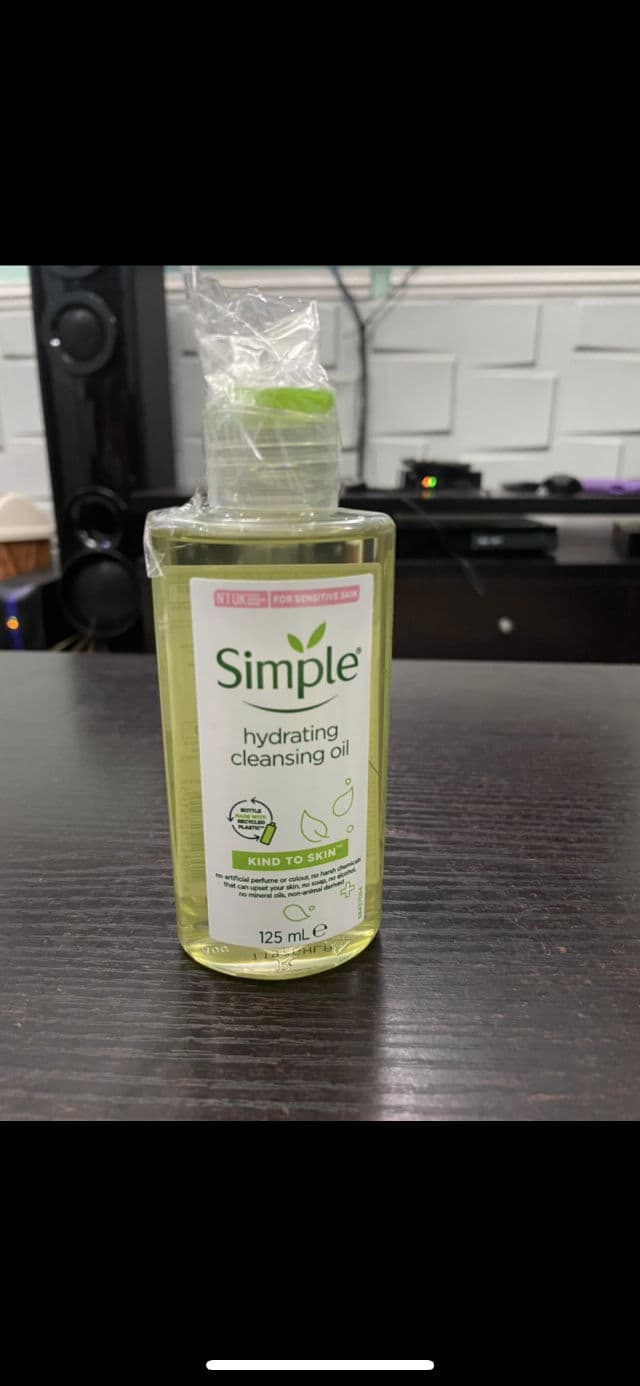 Simple Kind to Skin Hydrating Cleansing Oil review photo by Babybanks 