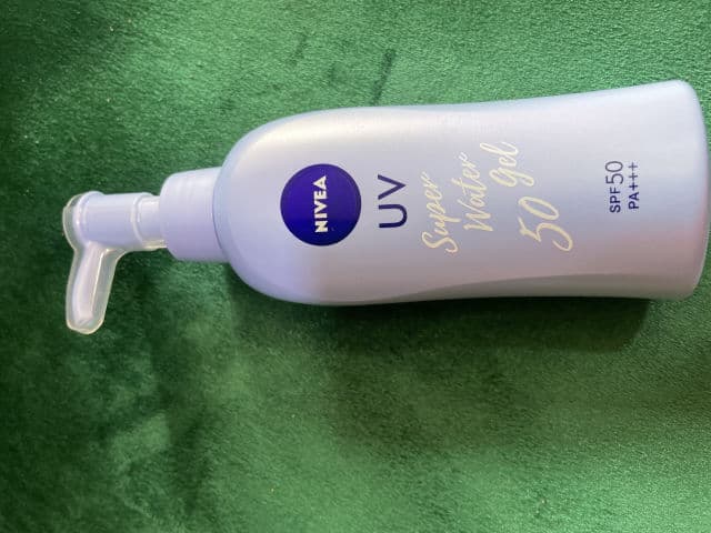 Nivea UV Super Water Gel Sunscreen SPF50 PA+++ review photo by Babybanks 