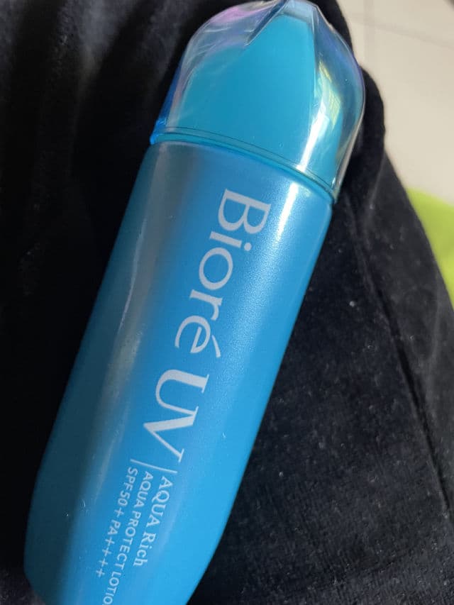 Biore UV Aqua Rich Aqua Protect Lotion SPF50+ PA++++ review photo by Babybanks 