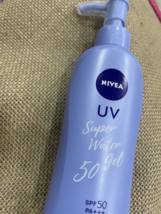 Nivea UV Super Water Gel Sunscreen SPF50 PA+++ review photo by Babybanks 