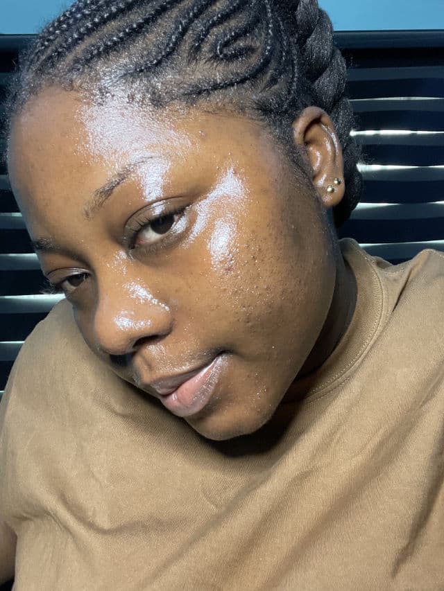 Everyday Humans Resting Beach Face SPF30 Sunscreen Serum review photo by BabybanksBrown