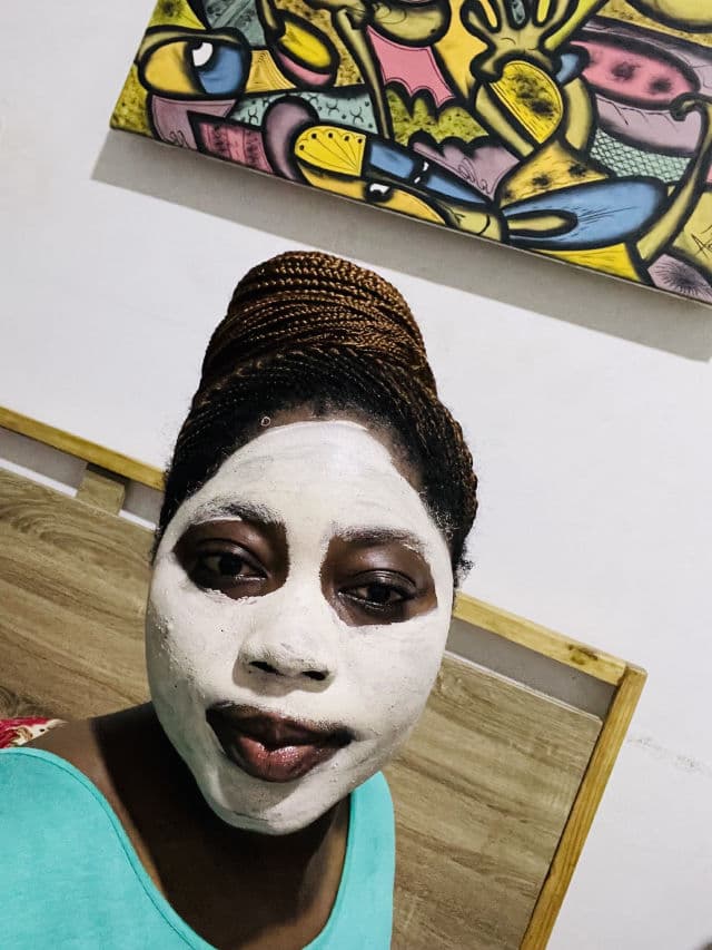 INNISFREE Pore Clearing Clay Mask 2X with Super Volcanic Clusters review photo by BabybanksBrown