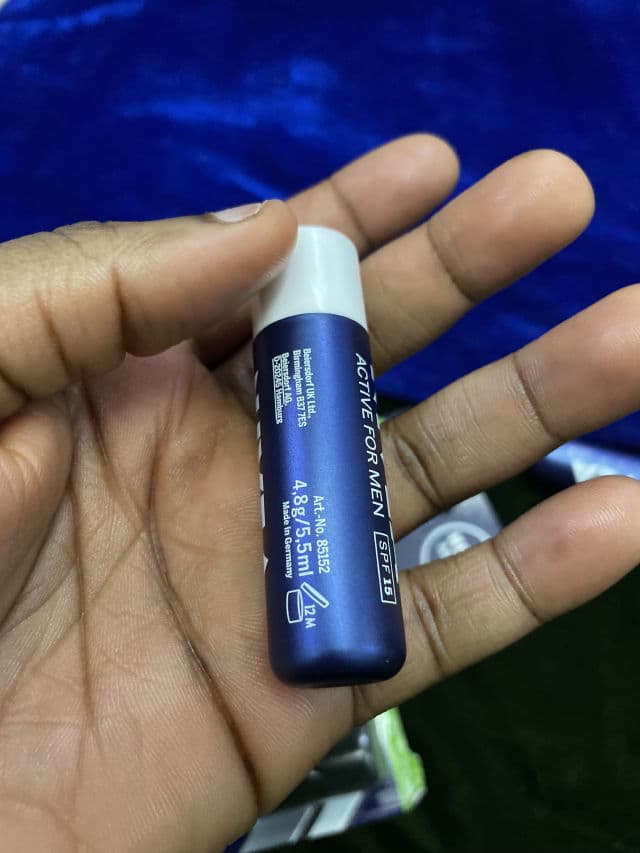 Nivea Men 24h Melt-in Moisture Active Lip Balm review photo by Babybanks 