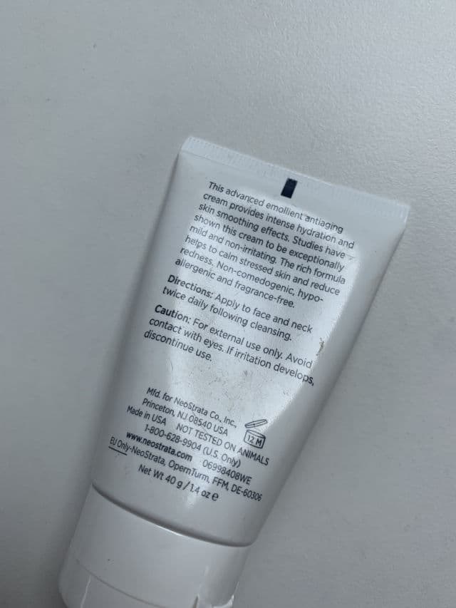 NeoStrata Bionic Face Cream, 12 PHA review photo by skincarefiend