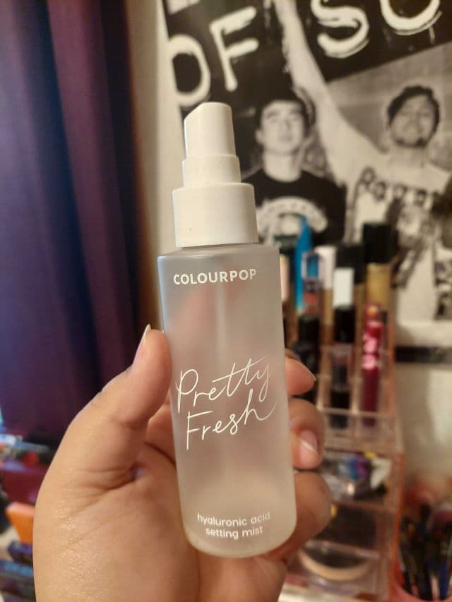 ColourPop Pretty Fresh Hyaluronic Acid Setting Mist review photo by hannahliz