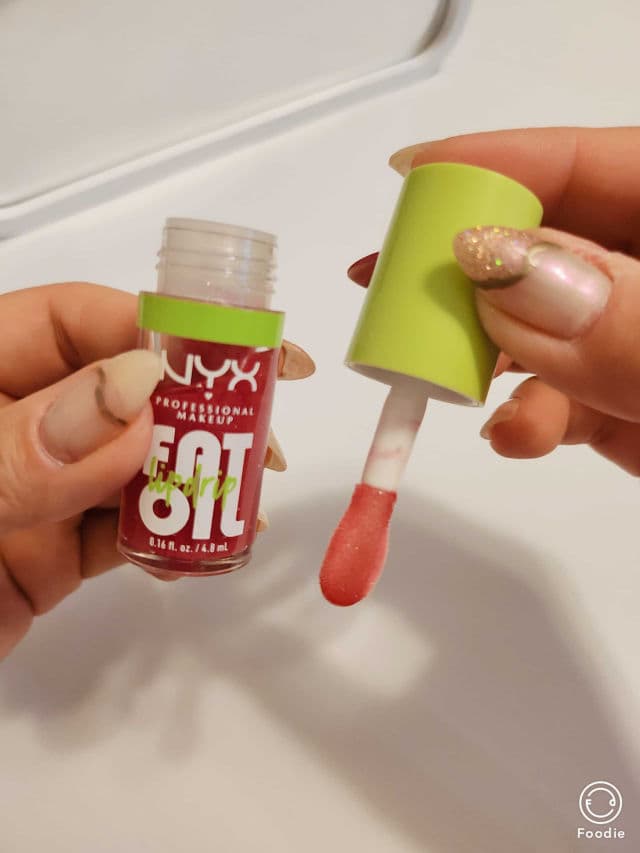 Nyx Cosmetics Fat Oil Lip Drip Lip Gloss review photo by aribeauty
