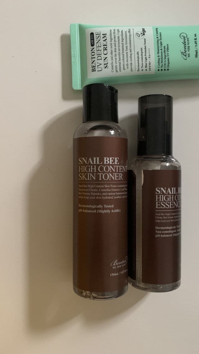 BENTON Snail Bee High Content Essence review photo by Myskinappetite