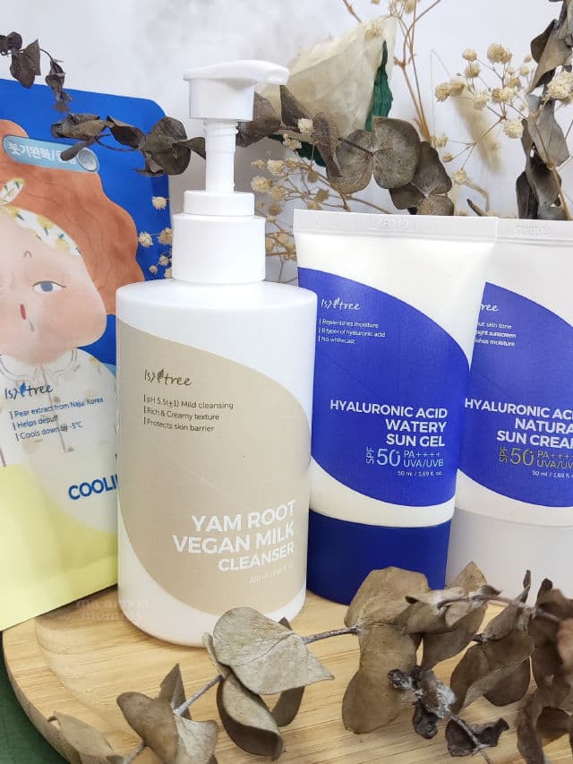 ISNTREE Hyaluronic Acid Watery Sun Gel SPF50+ PA++++ review photo by MaartsSiMommy