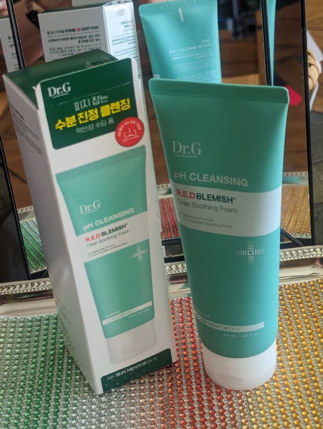 DR.G pH Cleansing Red Blemish Clear Soothing Foam review photo by SandraG