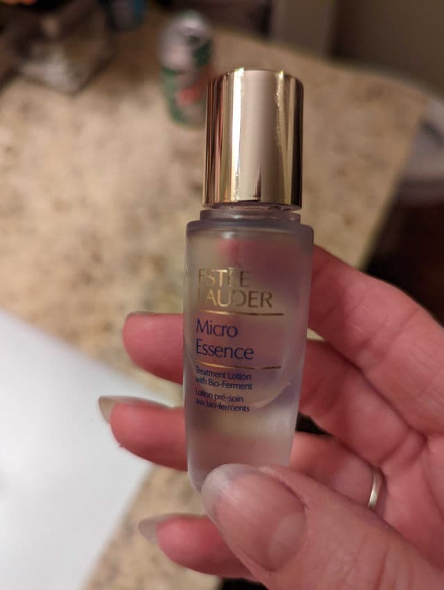 Estee Lauder Micro Essence Skin Activating Treatment Lotion review photo by SandraG