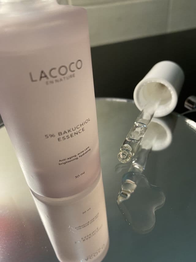 Lacoco en nature 5% Bakuchiol Essence review photo by afriynt