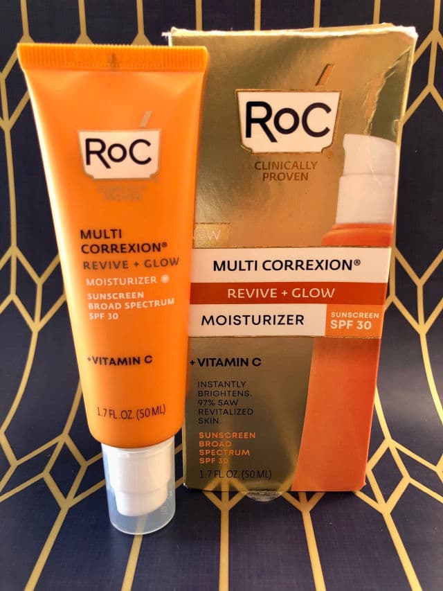 RoC Multi Correxion Revive + Glow Moisturizer SPF 30 review photo by Pixiesnewlife