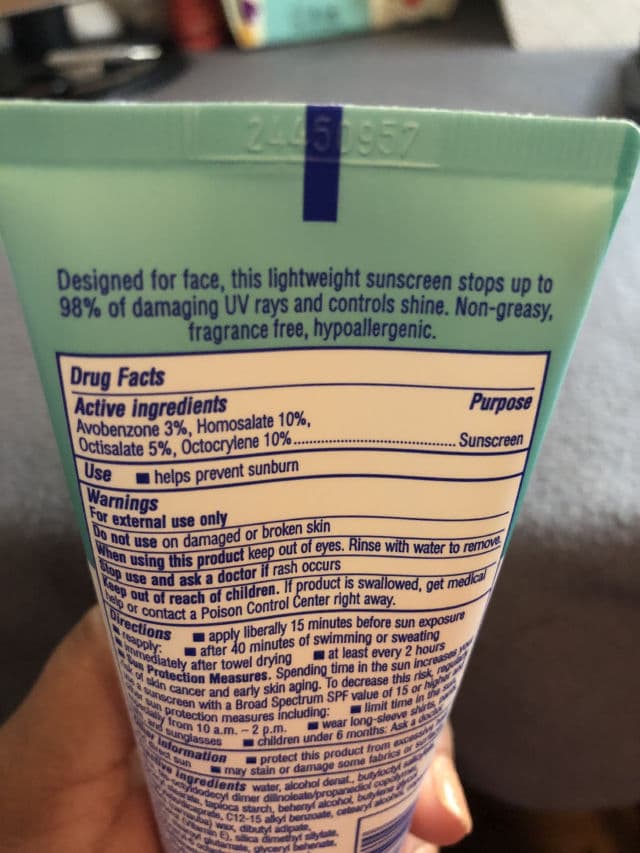 Sunscreen Lotion Oil Free + Shine Control Face SPF 45 product review