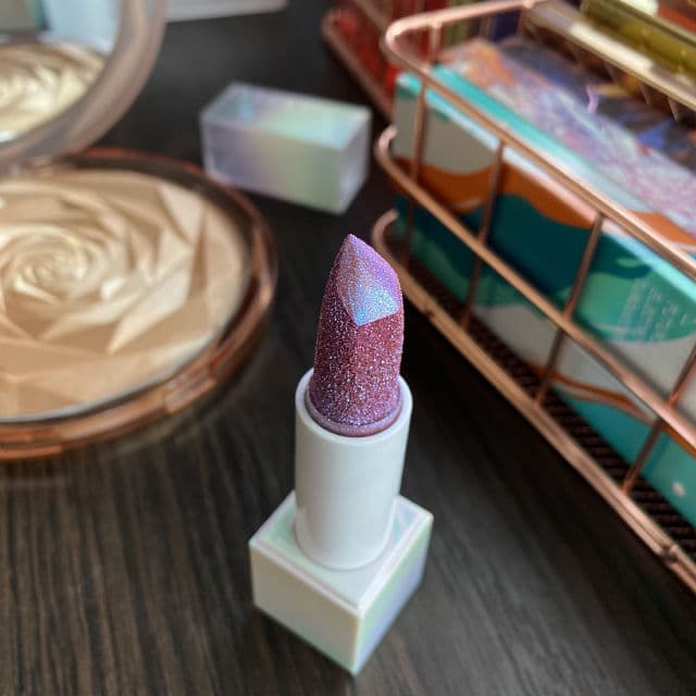 Huda Beauty Diamond Hydrating Lip Balm review photo by ohohbeauty