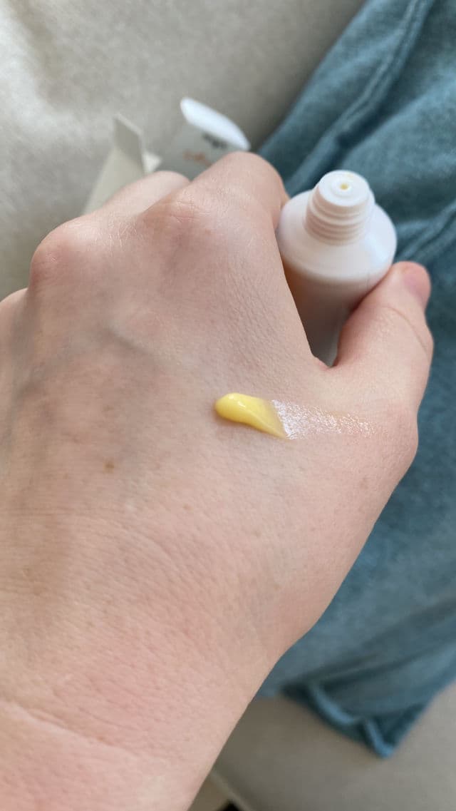 ISNTREE C-Niacin Toning Cream review photo by ohohbeauty