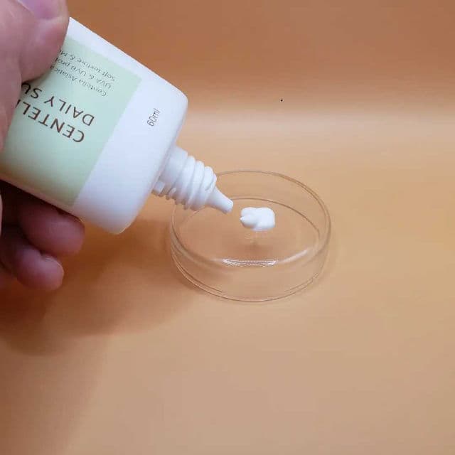 Centella Calming Daily Sunscreen SPF 50 PA++++ product review