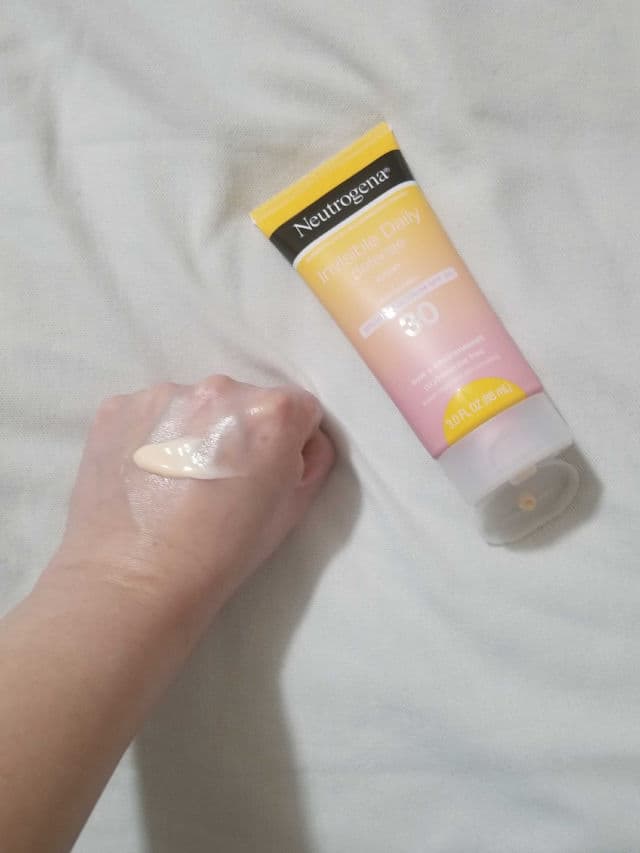 Neutrogena Invisible Daily Defense Sunscreen Lotion SPF 30 review photo by callmeinge