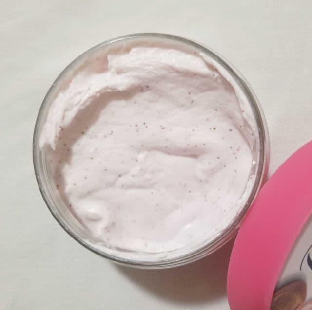 Dove Exfoliating Body Polish Pomegranate Seeds & Shea Butter review photo by callmeinge