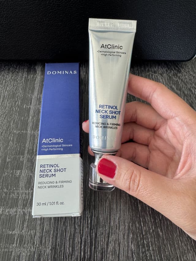 Dominas Dominas AtClinic Retinol Neck Serum review photo by AngieQuantas