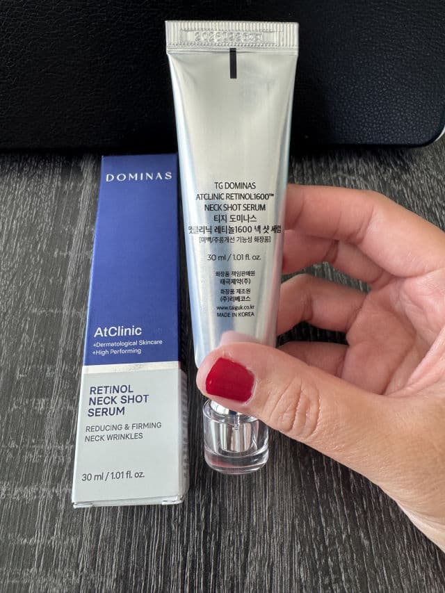 Dominas Dominas AtClinic Retinol Neck Serum review photo by AngieQuantas