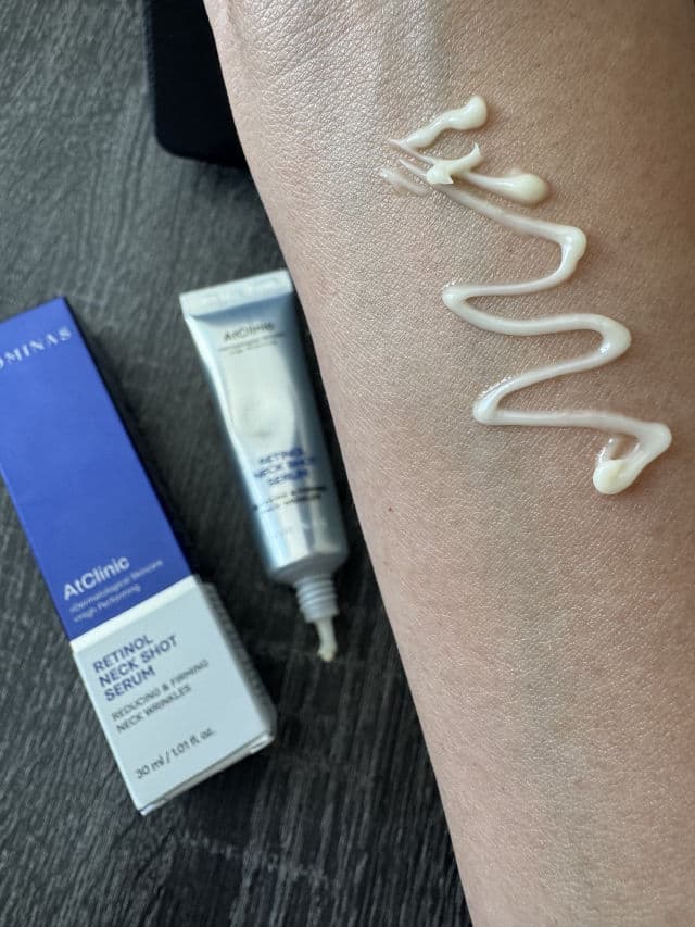 Dominas Dominas AtClinic Retinol Neck Serum review photo by AngieQuantas