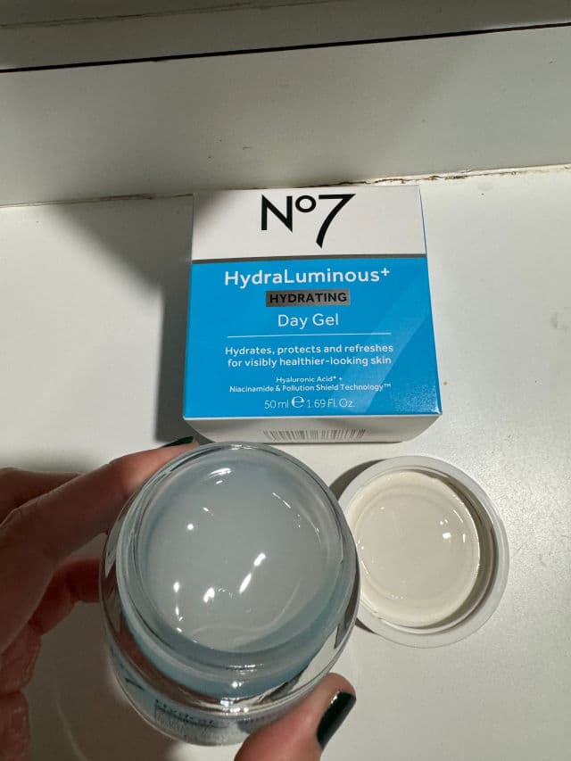 No7 HydraLuminous Water Surge Gel Cream review photo by AngieQuantas