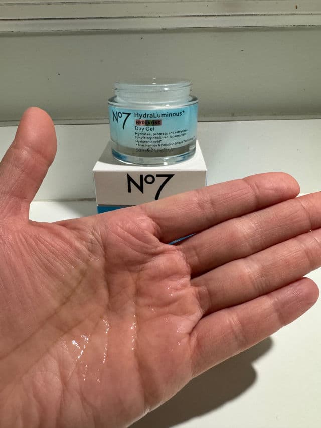 No7 HydraLuminous Water Surge Gel Cream review photo by AngieQuantas