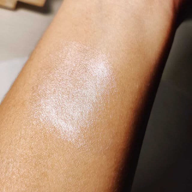MAC Strobe Cream review photo by Beautydestination4u
