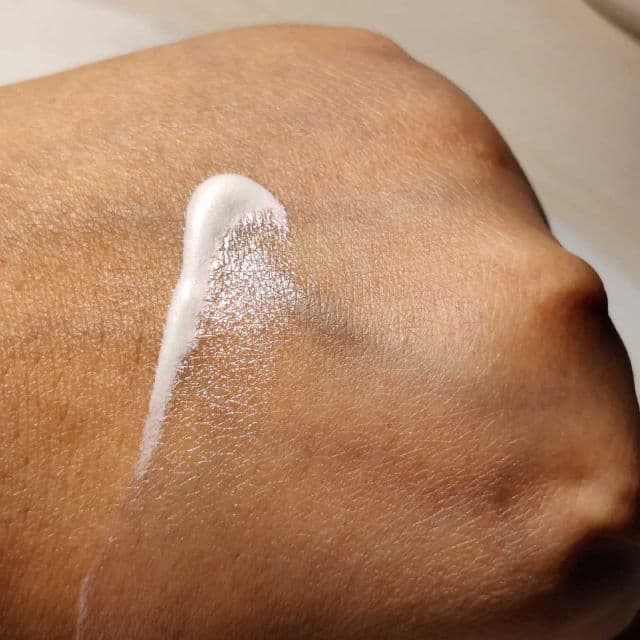 MAC Strobe Cream review photo by Beautydestination4u