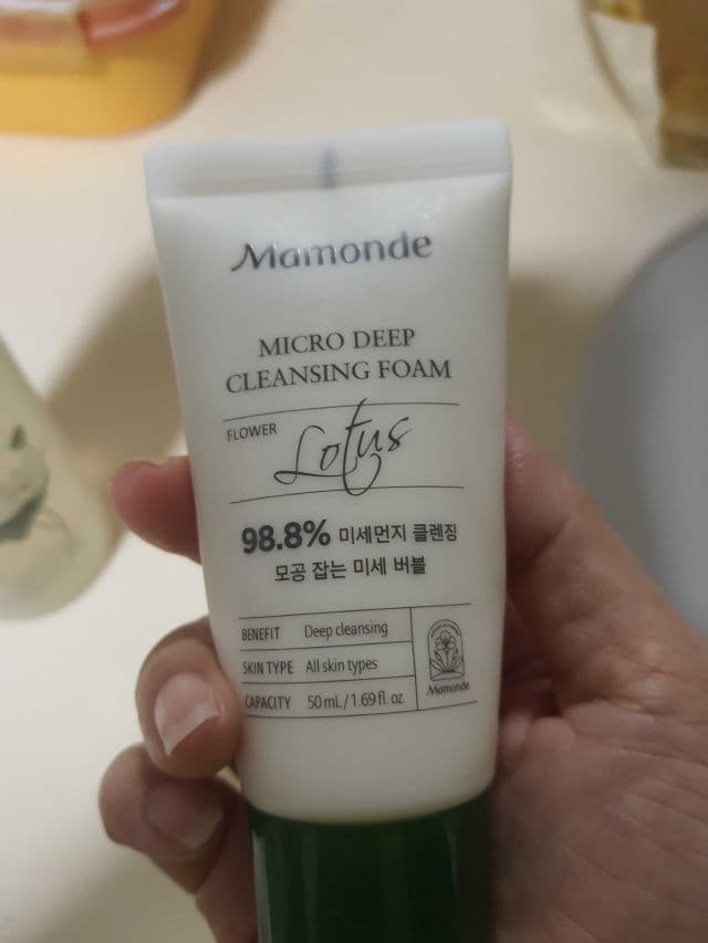 Mamonde Micro Deep Cleansing Foam review photo by ChristieX
