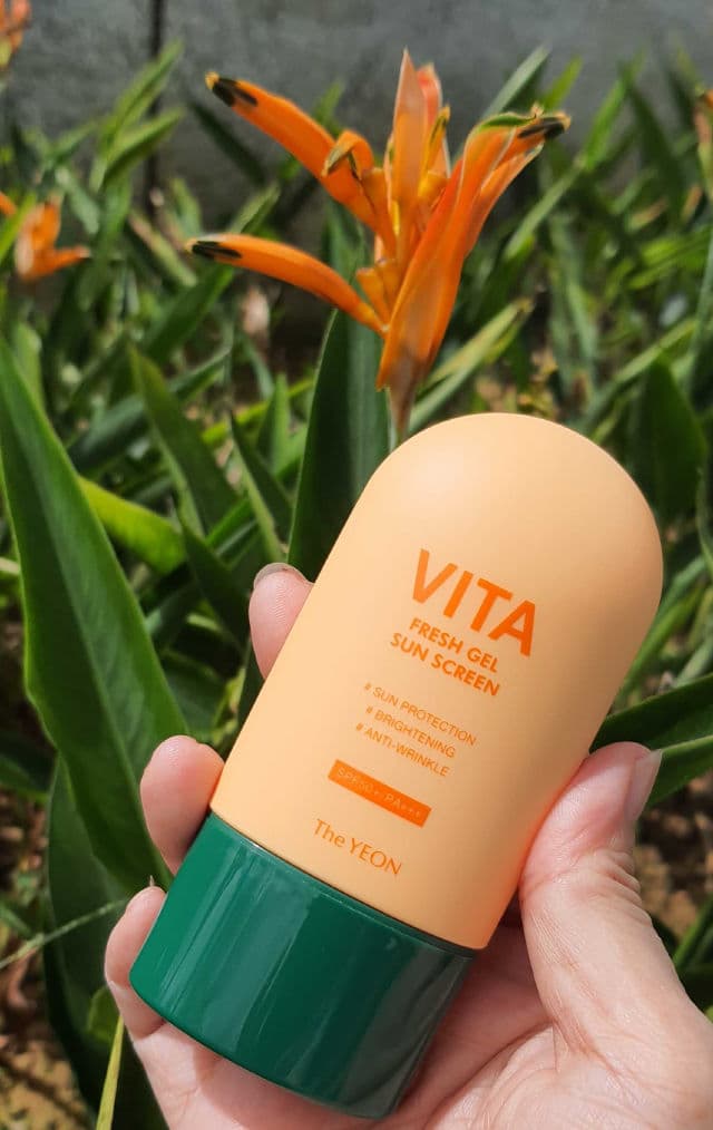 The Yeon Vita Fresh Gel Sun Screen SPF50+/PA+++ review photo by ChristieX