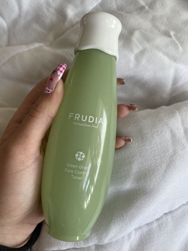 Frudia Green Grape Pore Control Toner review photo by xDidi