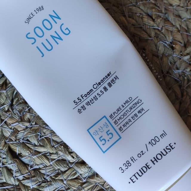 ETUDE SoonJung 5.5 Foam Cleanser review photo by skinupp44
